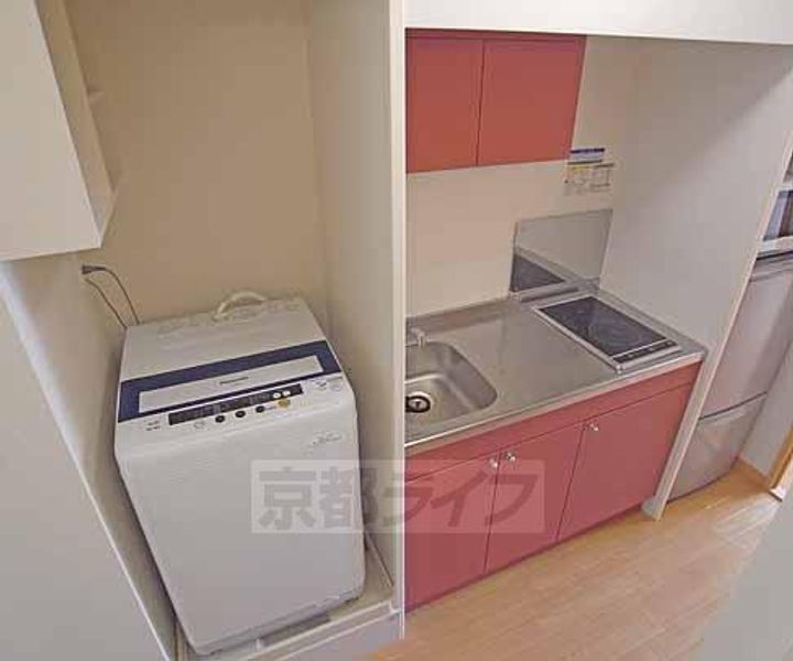 京都府京都市伏見区日野岡西町の賃貸アパートのキッチン