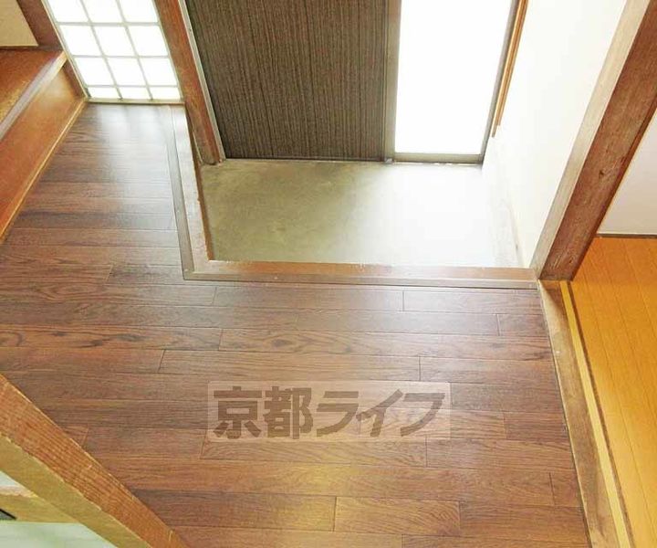 京都府京都市山科区東野南井ノ上町(一戸建)の賃貸物件の玄関