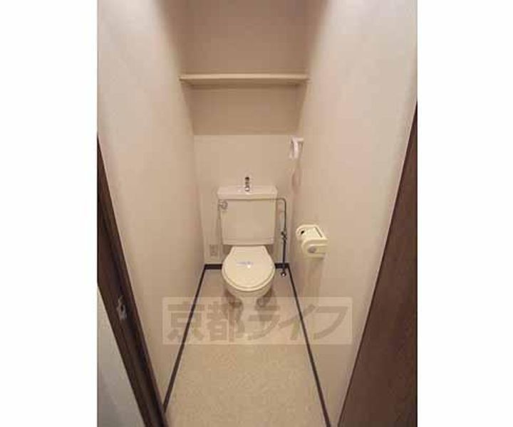 京都府京都市伏見区醍醐構口町の賃貸マンションの内装