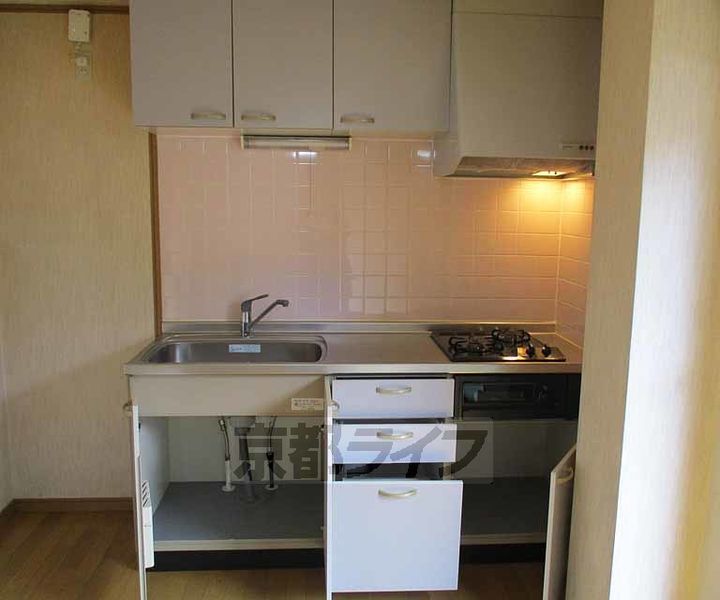 京都府宇治市六地蔵の賃貸マンションのキッチン