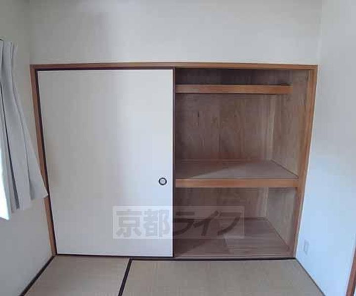 京都府長岡京市長法寺祭ノ神の賃貸マンションの内装
