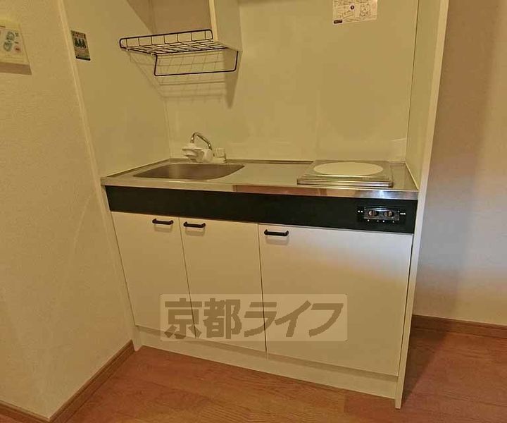 京都府向日市上植野町北ノ田の賃貸マンションのキッチン