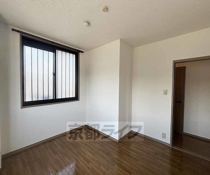 ヴィラアバンセ305の居間