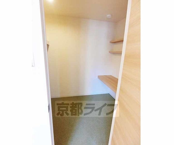 京都府京都市伏見区羽束師古川町の賃貸アパートの内装