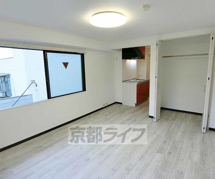 長岡プラザ513の居間