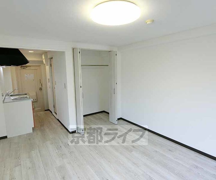 長岡プラザ513の居間