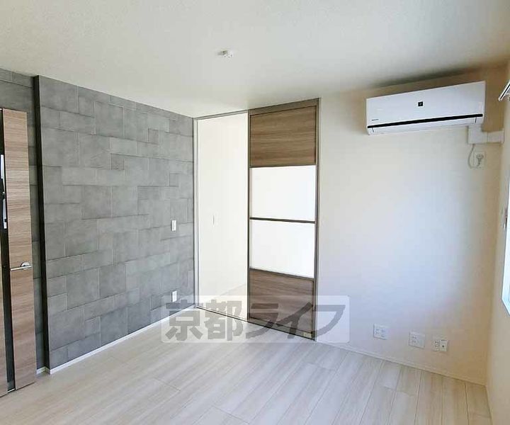 京都府向日市寺戸町飛龍の賃貸アパートの居間