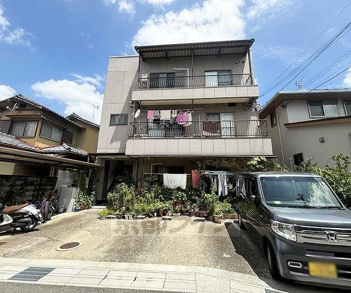 酒井マンション3Fの外観