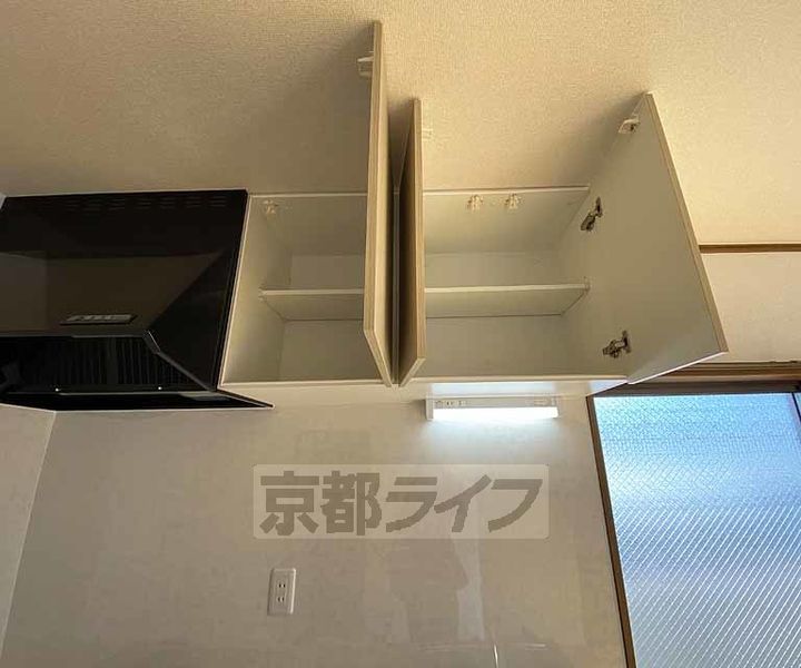 Fフラット401のキッチン
