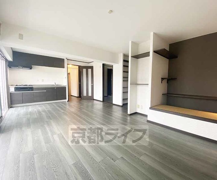 辻マンションの居間