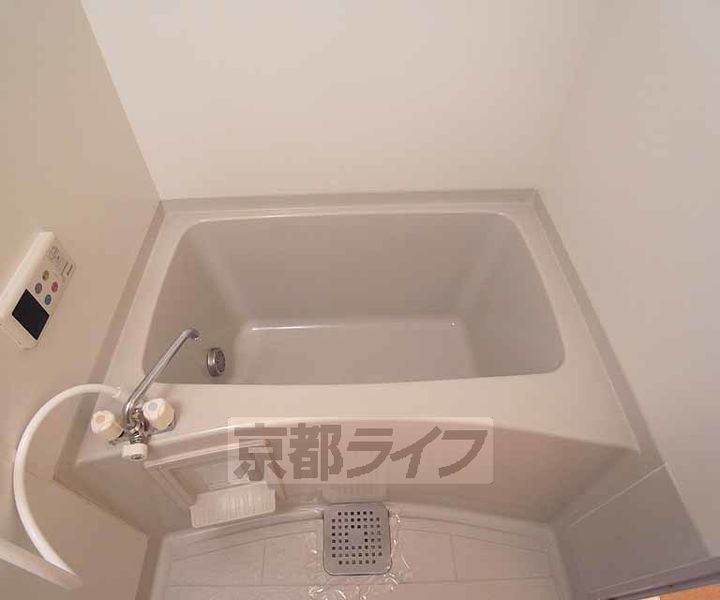 ヴィルヌーブ今里105の風呂