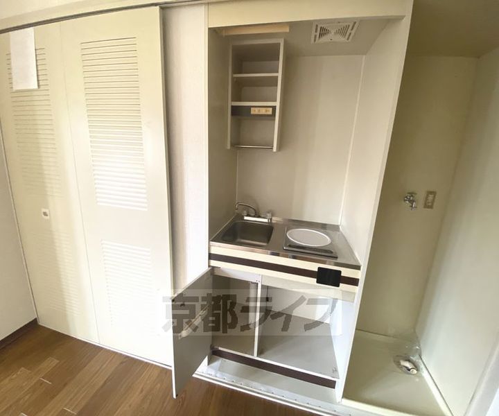 京都府京都市北区紫竹上緑町の賃貸マンションのキッチン