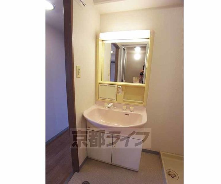 京都府京都市右京区梅津上田町の賃貸マンションの内装