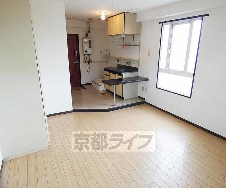 京都府京都市右京区太秦帷子ケ辻町の賃貸マンションの寝室