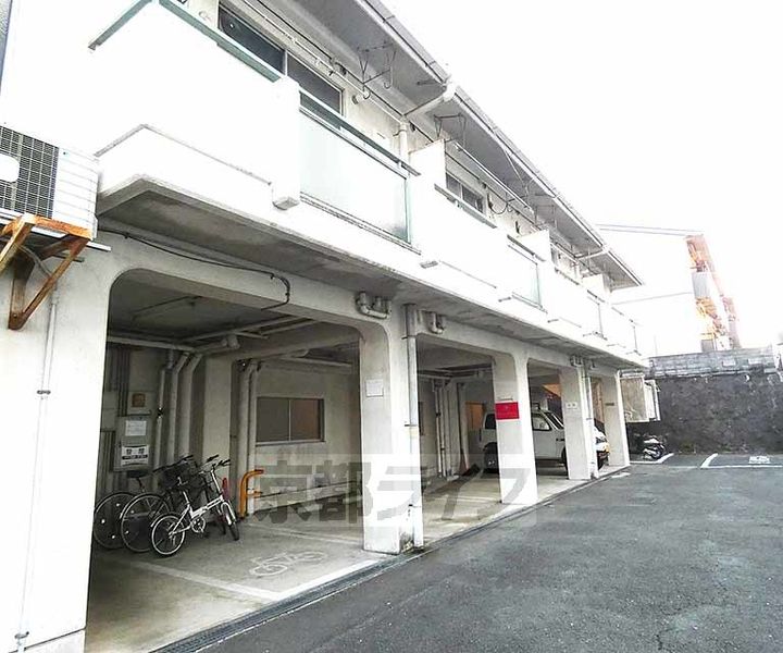 京都府京都市左京区一乗寺樋ノ口町の賃貸アパートの外観