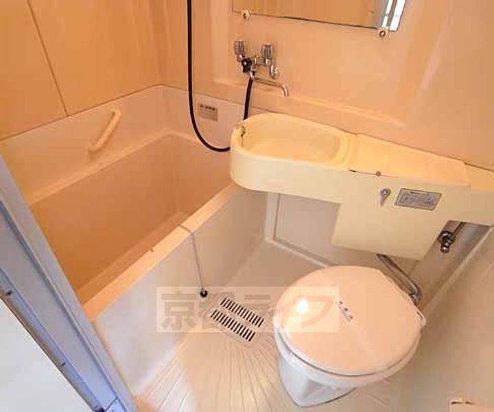 京都府京都市左京区一乗寺樋ノ口町の賃貸アパートの内装