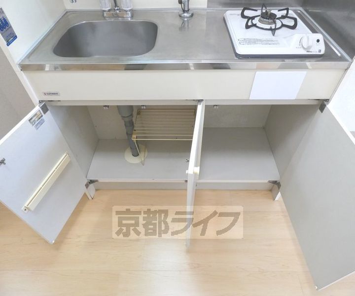 京都府京都市北区上賀茂朝露ケ原町の賃貸マンションのキッチン
