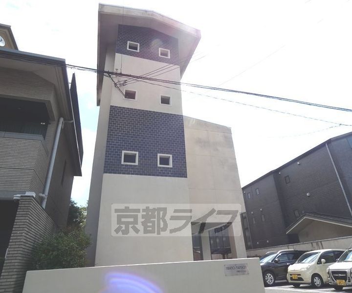 京都府京都市北区平野鳥居前町の賃貸マンションの外観