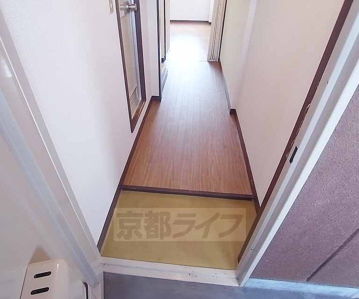 ジュンヒル201の玄関