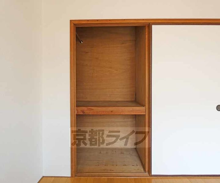 京都府京都市北区大将軍川端町の賃貸マンションの内装