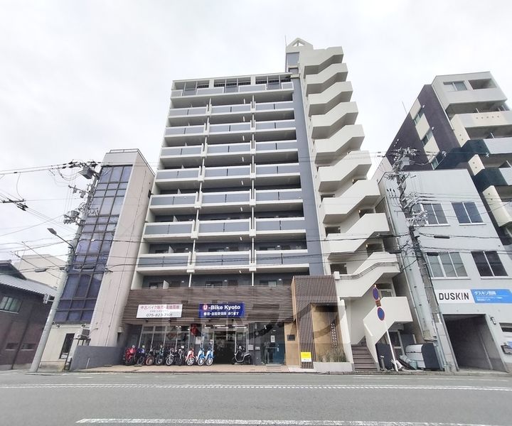 京都府京都市上京区中務町の賃貸マンションの外観