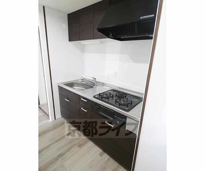 京都府京都市上京区中務町の賃貸マンションのキッチン
