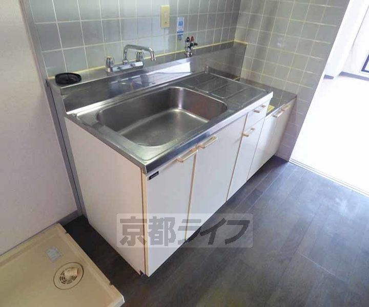 京都府京都市右京区西院西貝川町の賃貸マンションのキッチン