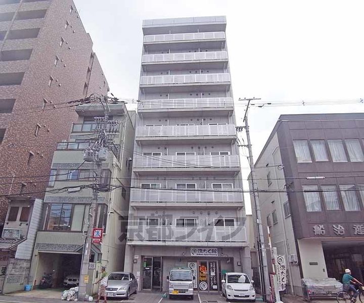 シャントール二条302の外観