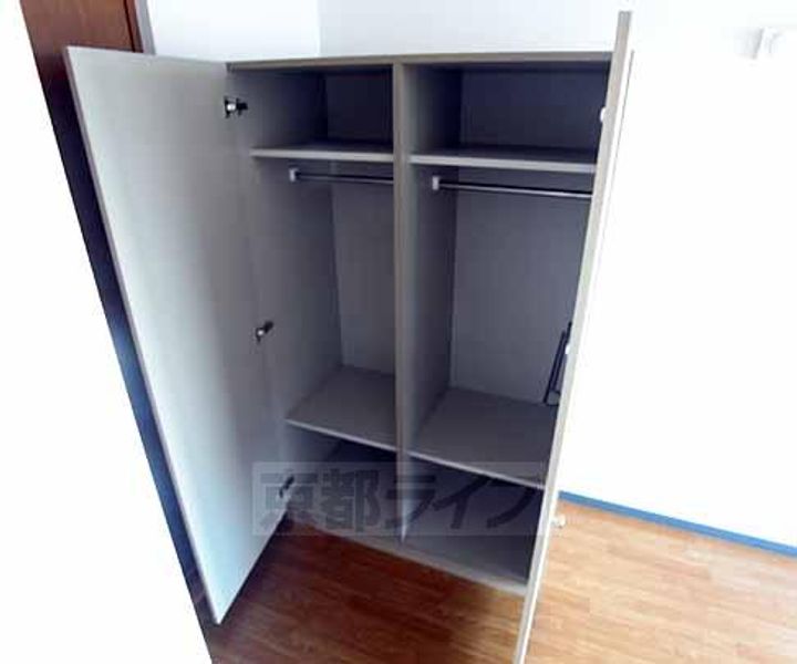 京都府京都市中京区西ノ京小堀町の賃貸マンションの内装