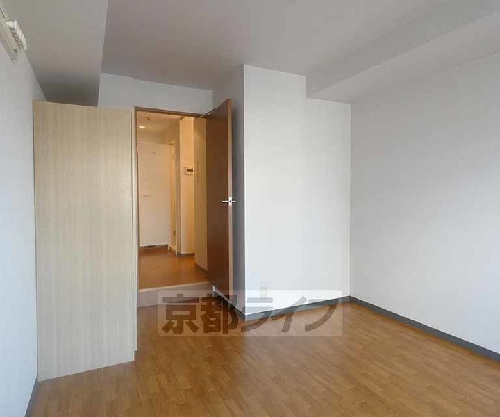 シャントール二条302の居間