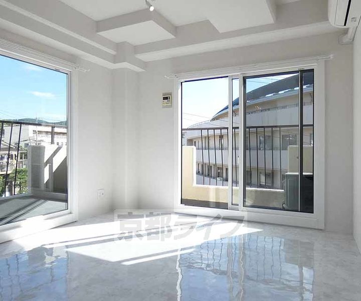 グランタック東山401の居間