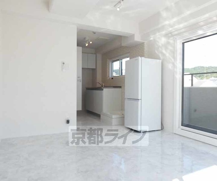 グランタック東山401の居間