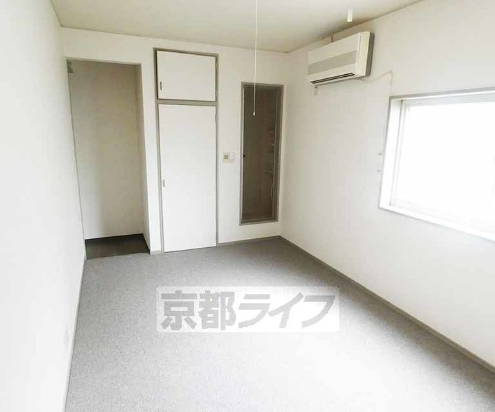 高橋ハイツFの居間