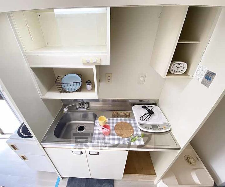 京都府京都市右京区太秦中筋町の賃貸マンションのキッチン