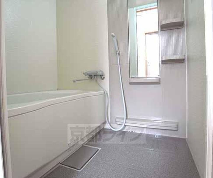 京都府京都市伏見区深草西浦町6丁目の賃貸マンションの風呂