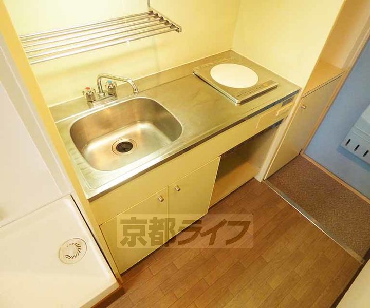 京都府京都市北区北野下白梅町の賃貸マンションのキッチン