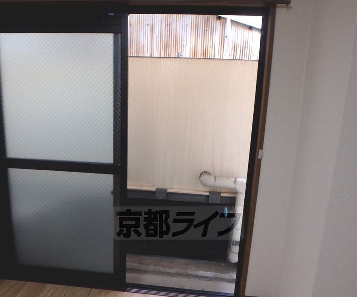 京都府京都市北区紫竹下芝本町の賃貸マンションの内装