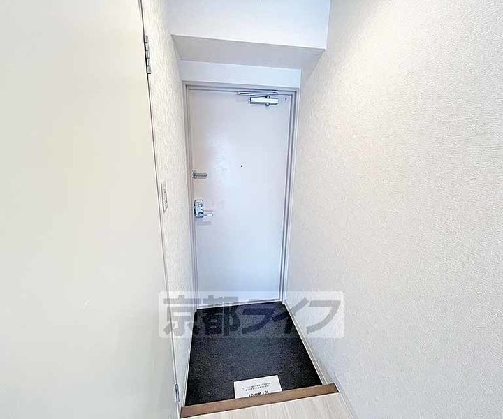 京都府京都市下京区丸屋町の賃貸マンションの玄関