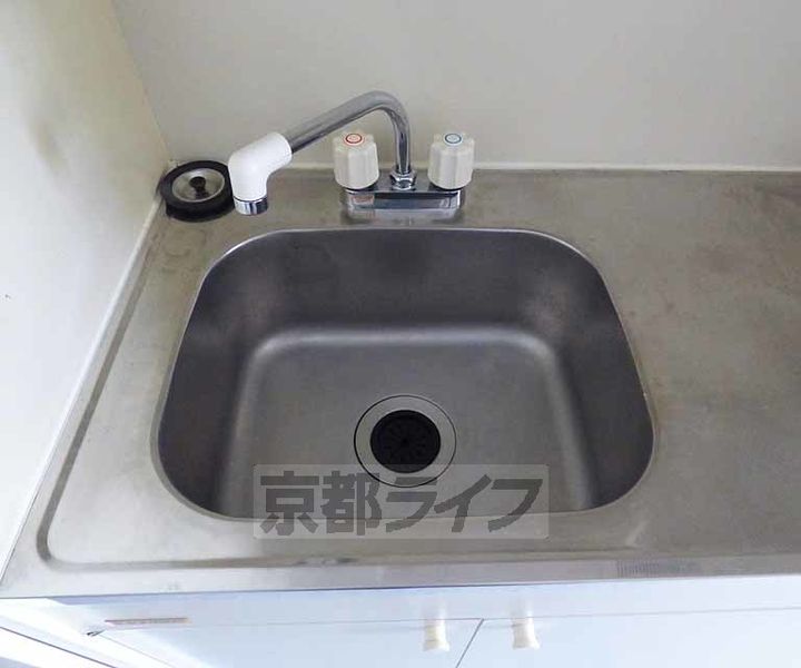 京都府京都市下京区御幸町通綾小路下る丸屋町の賃貸マンションのキッチン