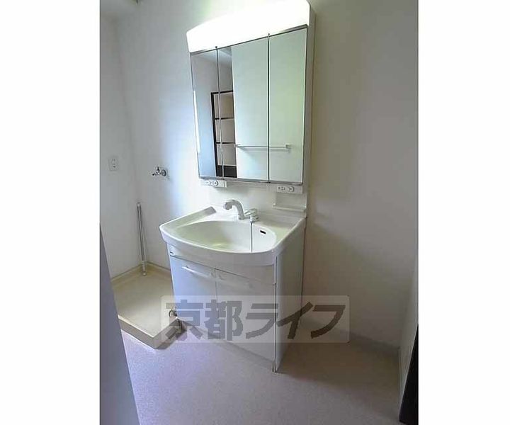 クレール御所南402の内装