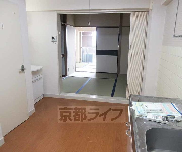 近建イレブン802の居間