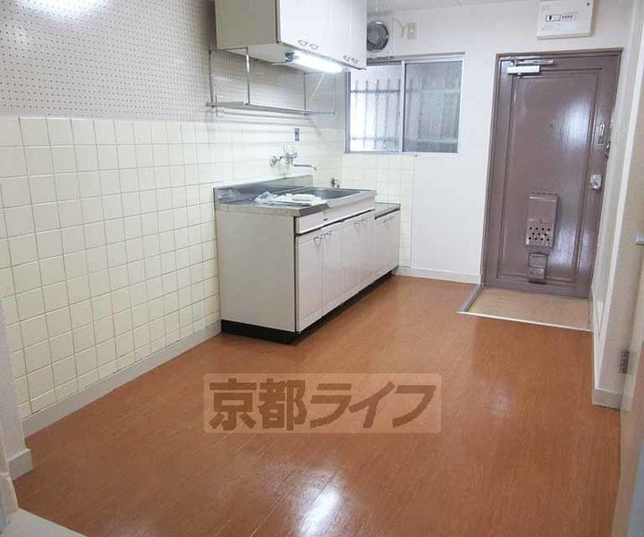 近建イレブン802の居間