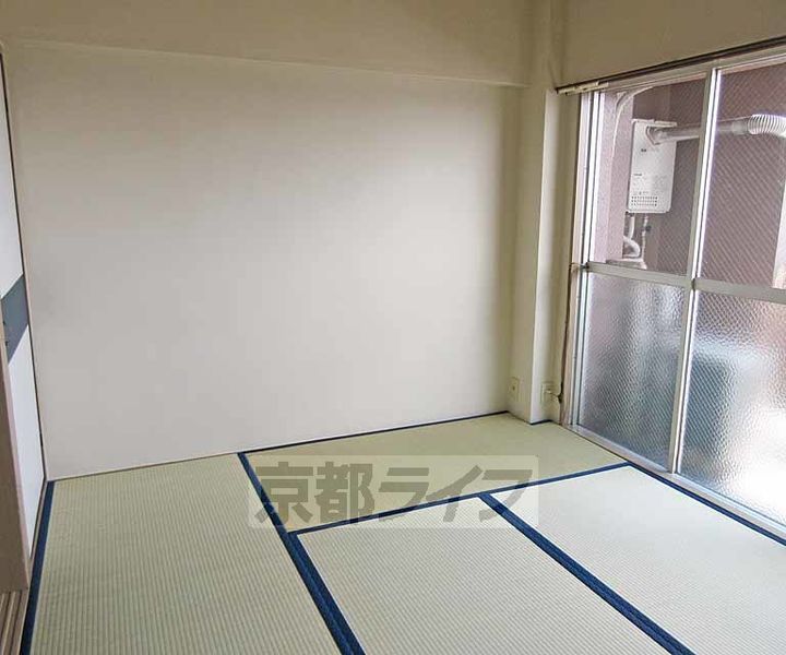 近建イレブン802の居間