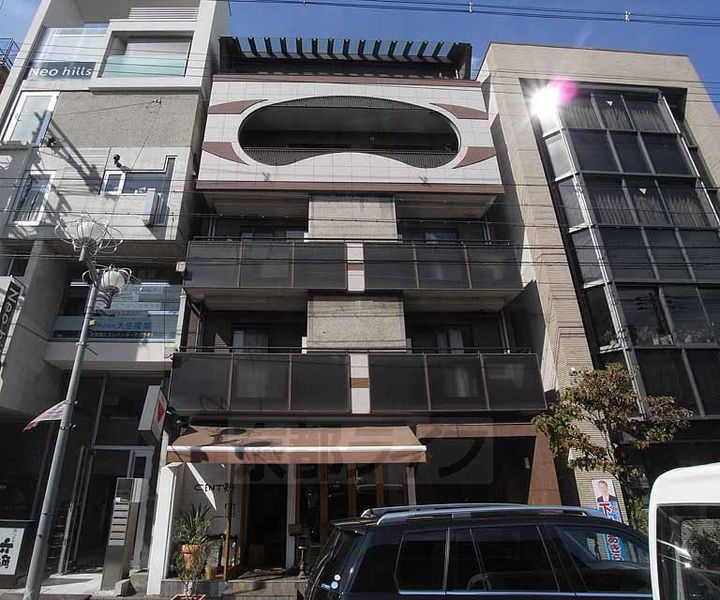京都府京都市下京区東境町の賃貸マンションの外観