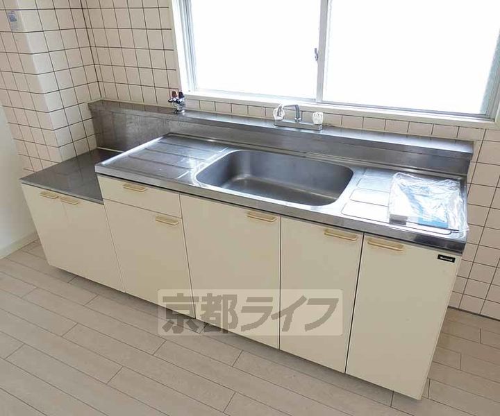 京都府京都市下京区大工町の賃貸マンションのキッチン