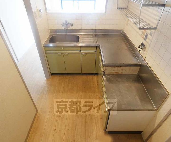 京都府京都市南区上鳥羽鴨田町の賃貸マンションのキッチン