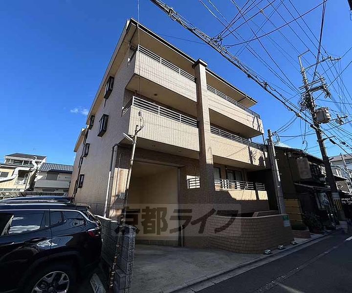リノ若宮102の外観