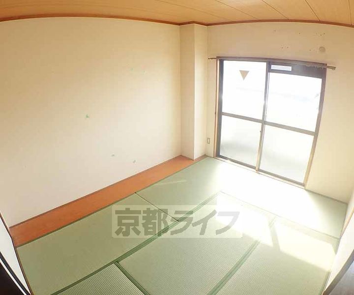 京都府京都市南区吉祥院宮ノ東町の賃貸マンションの寝室