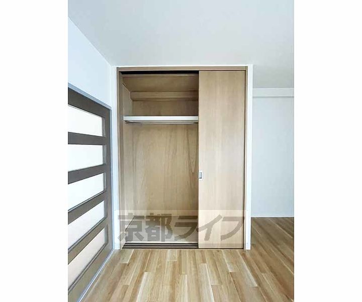 京都府京都市下京区七条御所ノ内西町の賃貸マンションの内装