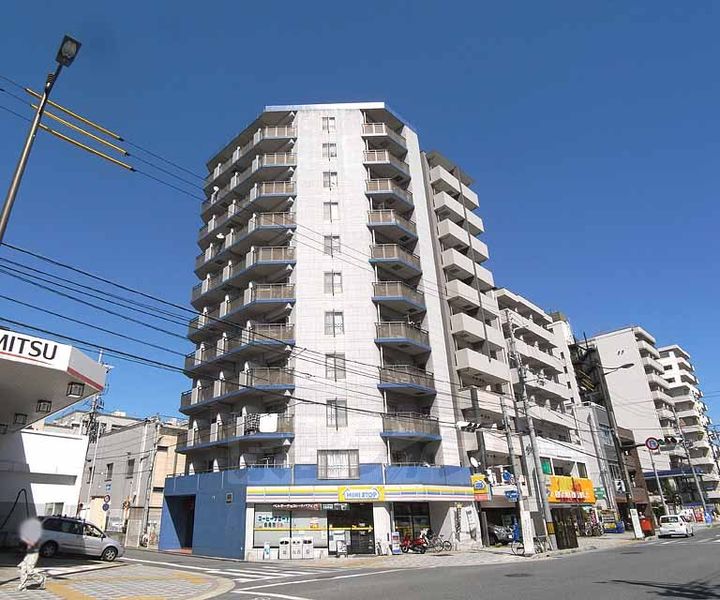 京都府京都市下京区高倉通七条上ル材木町の賃貸マンションの外観